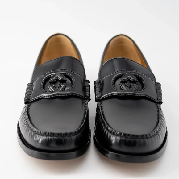 size 8.5G - Gucci Black Leather Loafers GG Interlocking